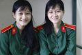 Chị em sinh đôi cùng đỗ Học viện Kỹ thuật quân sự